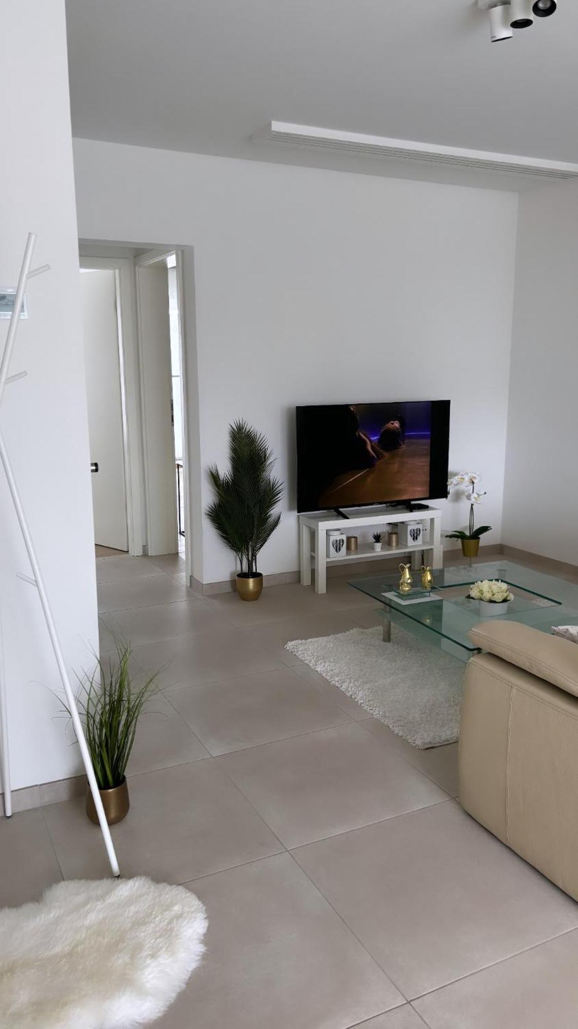 2 Bedrooms Luxury Apartment - Guillemins Λιέγη Εξωτερικό φωτογραφία